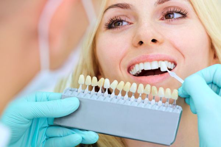Oral Surgeon or Periodontist for Implants: Who's Better?